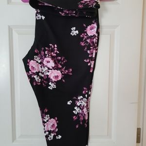 TORRID Black Purple leggings 4R